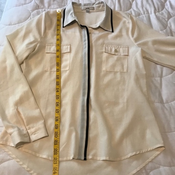 Papaya Ivory Long Sleeve Blouse Size S - Picture 5 of 9